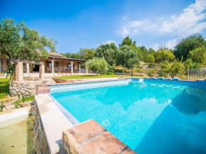 Rural Villa in Mallorca Ses Comes with pool